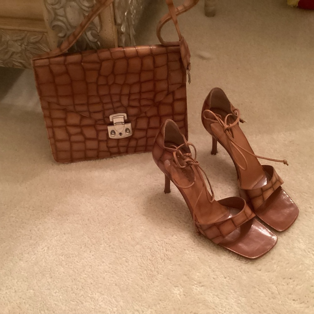 BCBG Maxazria  matching purse and shoes